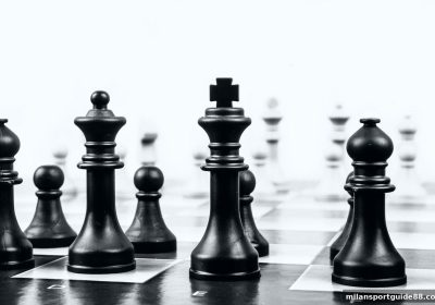 掼蛋反扑技巧进阶手册 | 米兰体育教你读懂对手心理与牌型逻辑